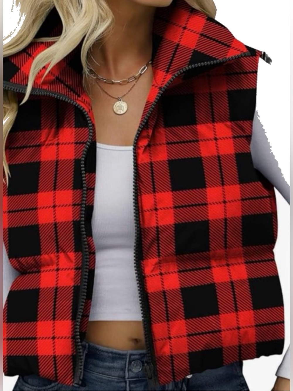 Amazon Red and Black Plaid Puffer Vest for Women New without tags